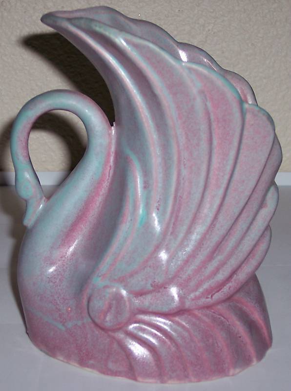 NILOAK POTTERY OZARK DAWN SWAN PLANTER  