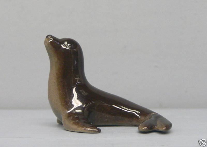 Retired Hagen Renaker Adult Seal  